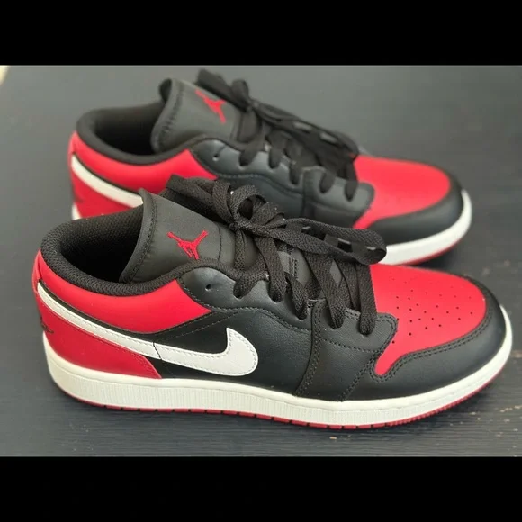 AIR JORDAN 1 LOW (GS) - Picture 3 of 4